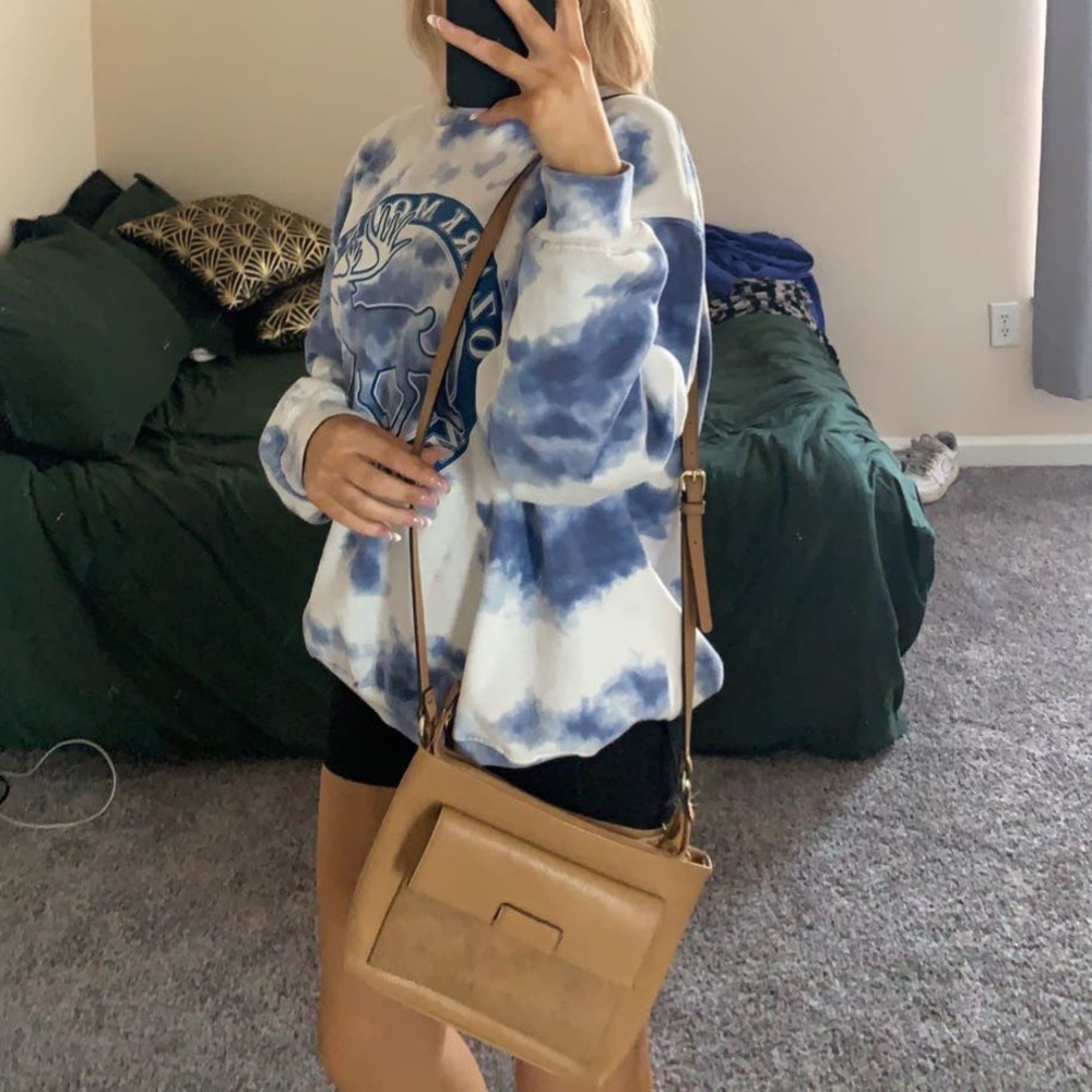 Purse - Picture 2 of 4